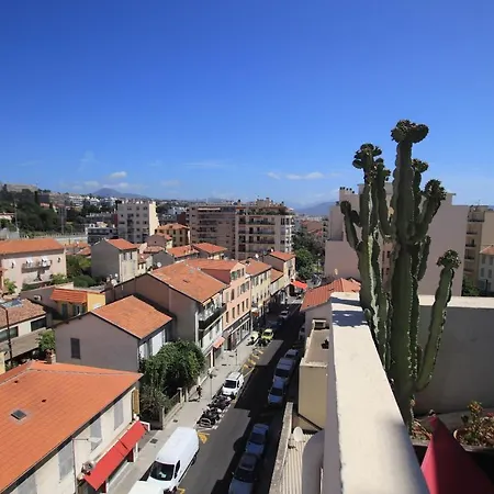 Lägenhet La Terrasse De Carras